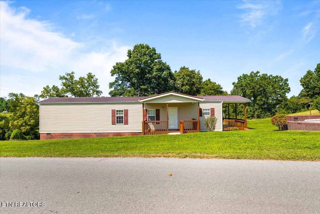 Photo of 525 Cave Springs Rd, Tazewell, TN 37879 (MLS # 1353683)
