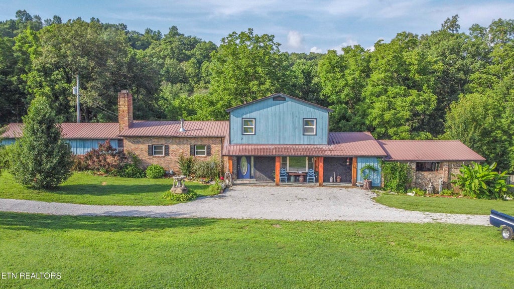Photo of 614 Nydeck Rd, Robbins, TN 37852 (MLS # 1309291)