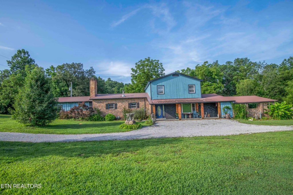 Photo of 614 Nydeck Rd, Robbins, TN 37852 (MLS # 1309291)
