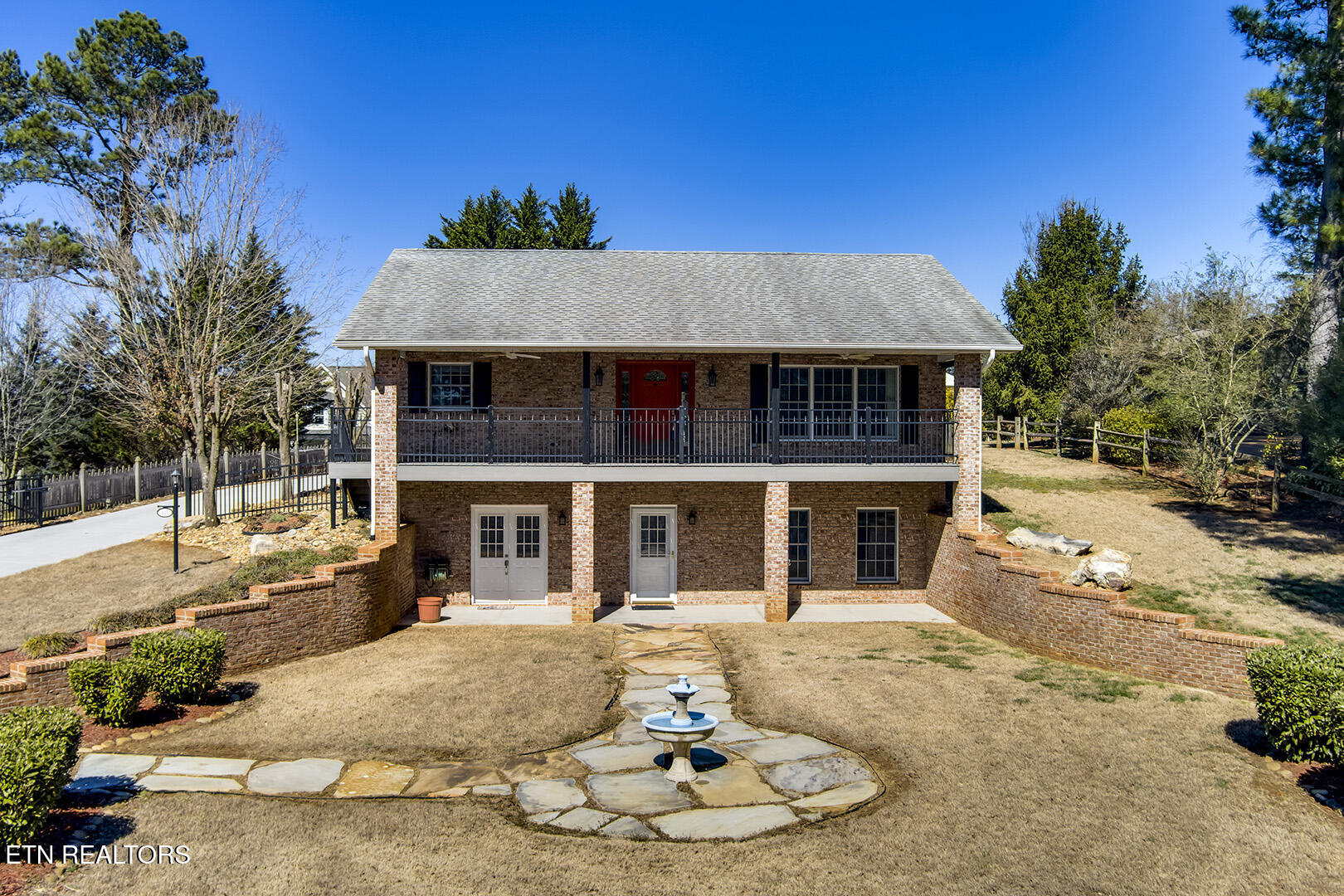 327 Southshore Drive