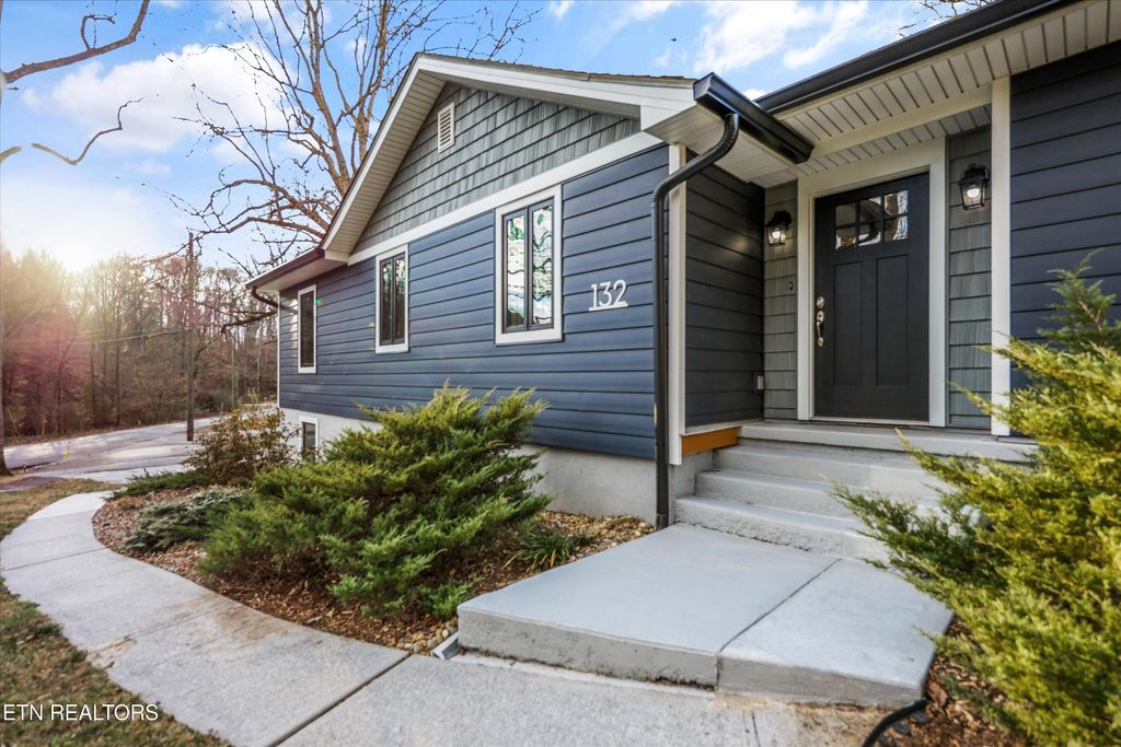 Photo of 132 Pine Rd, Norris, TN 37828 (MLS # 1327088)