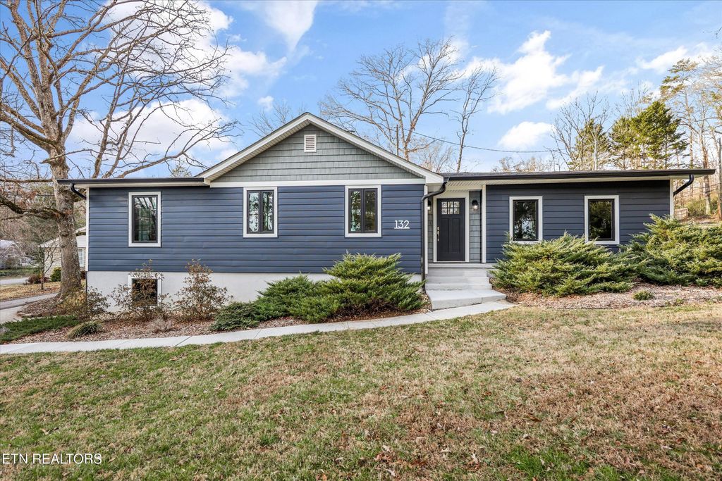 Photo of 132 Pine Rd, Norris, TN 37828 (MLS # 1327088)