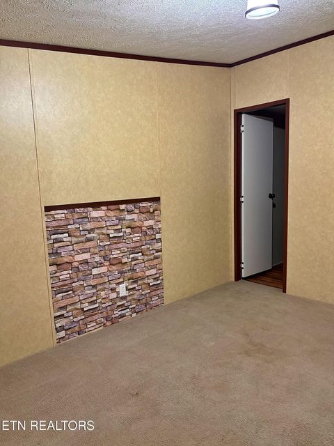 Tiny photo for 112 Sunflower Lane, New Tazewell, TN 37825 (MLS # 1327097)