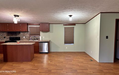 Tiny photo for 112 Sunflower Lane, New Tazewell, TN 37825 (MLS # 1327097)