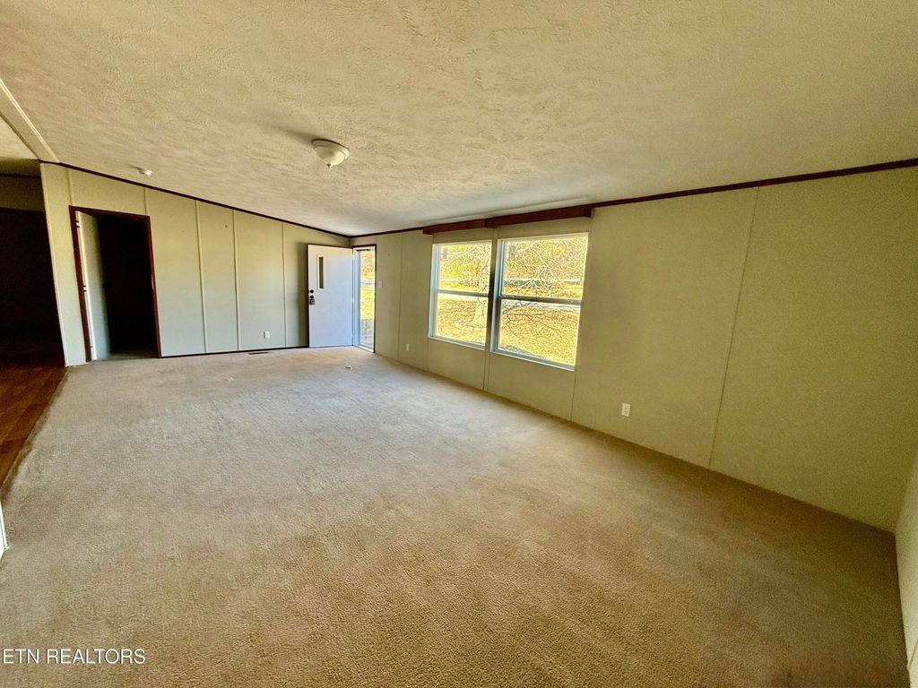 Photo of 112 Sunflower Lane, New Tazewell, TN 37825 (MLS # 1327097)