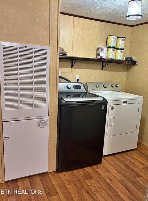 Tiny photo for 112 Sunflower Lane, New Tazewell, TN 37825 (MLS # 1327097)