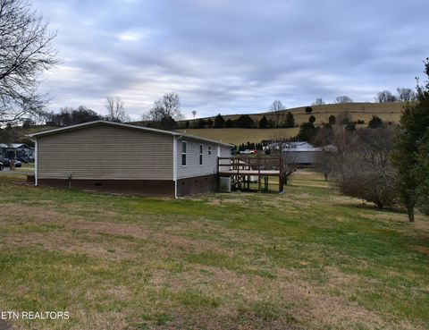 Tiny photo for 112 Sunflower Lane, New Tazewell, TN 37825 (MLS # 1327097)