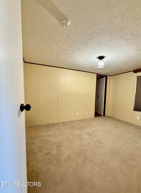 Tiny photo for 112 Sunflower Lane, New Tazewell, TN 37825 (MLS # 1327097)