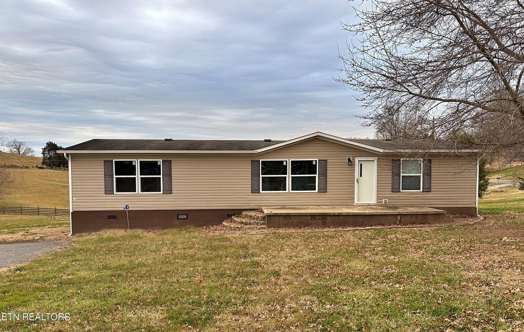 Photo of 112 Sunflower Lane, New Tazewell, TN 37825 (MLS # 1327097)