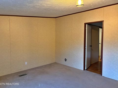 Tiny photo for 112 Sunflower Lane, New Tazewell, TN 37825 (MLS # 1327097)