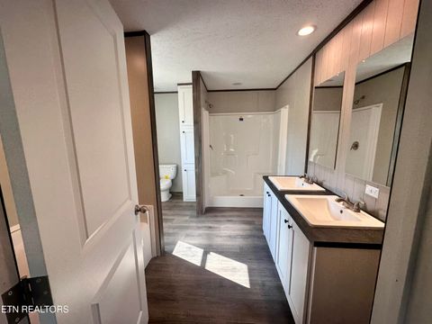 Tiny photo for 206 Edgewood Drive, Sweetwater, TN 37874 (MLS # 1334458)