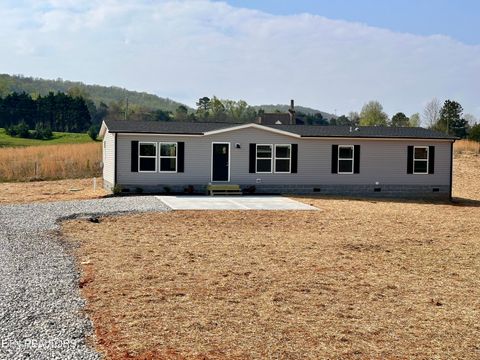Photo of 206 Edgewood Drive, Sweetwater, TN 37874 (MLS # 1334458)