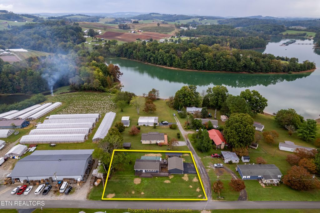 Photo of 263 Chahokia Drive, Rutledge, TN 37861 (MLS # 1278780)