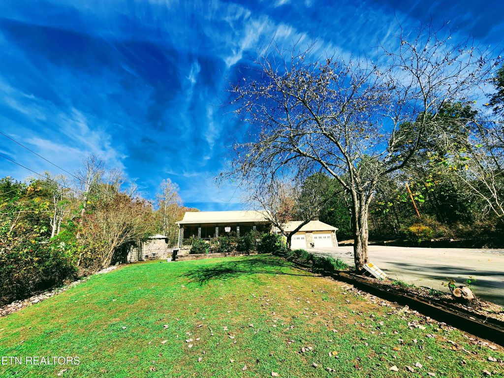 Photo of 1467 Webster Rd, Harriman, TN 37748 (MLS # 1293564)