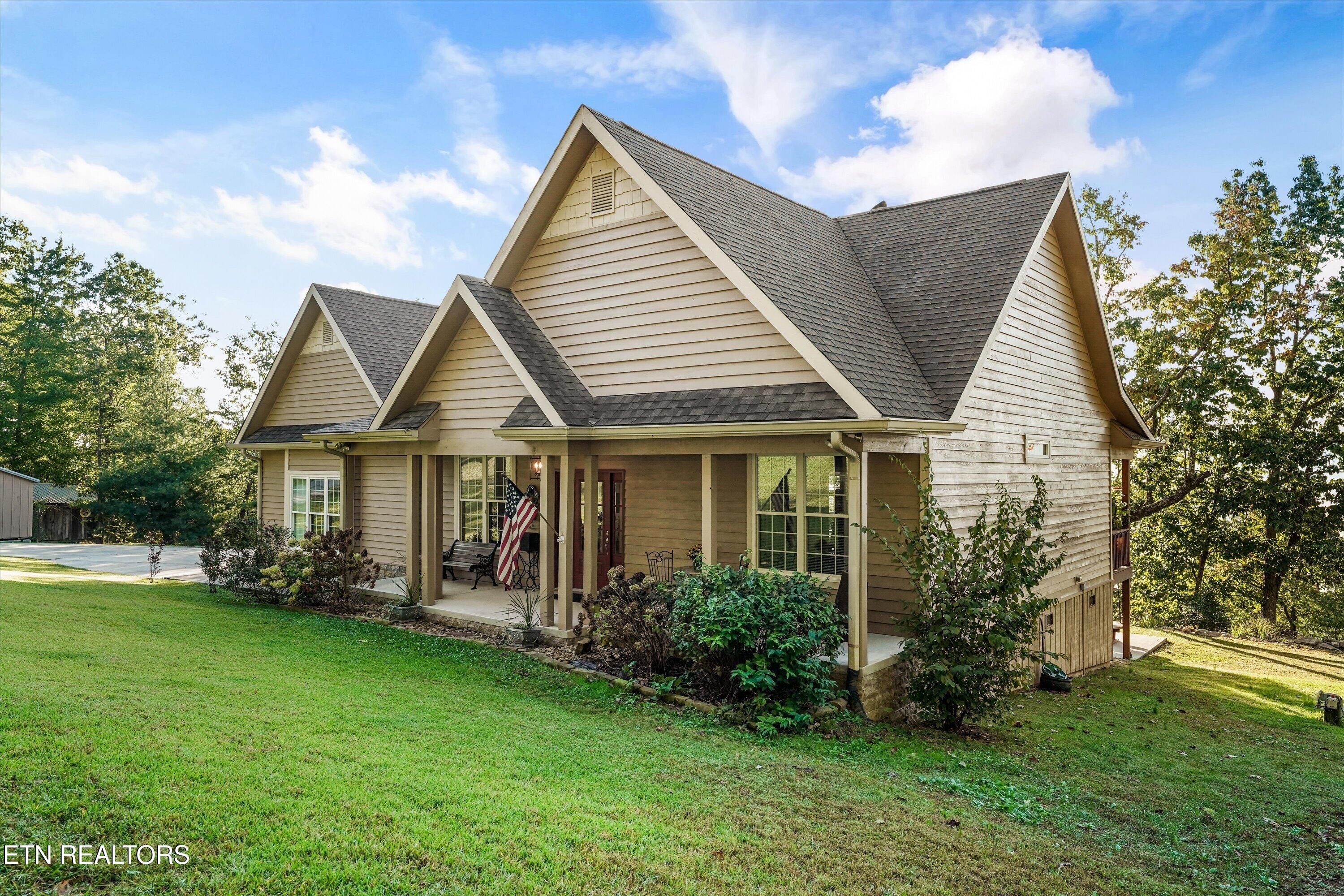 1007 Green Ridge Tr
