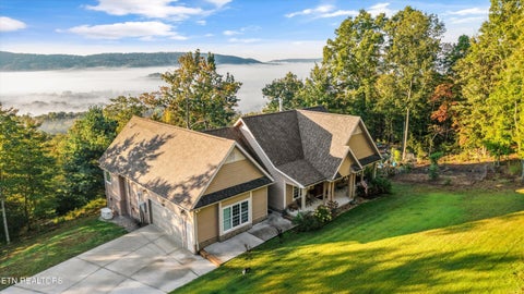 Photo of 1007 Green Ridge Tr, Harriman, TN 37748 (MLS # 1359237)
