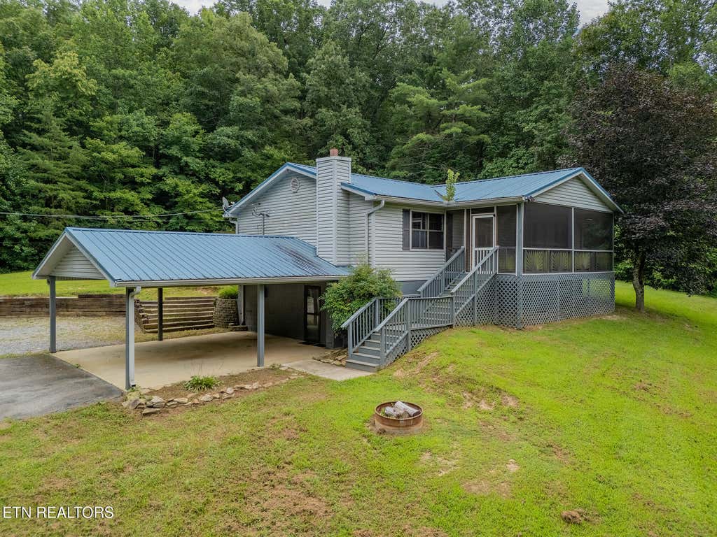 Photo of 161 Adcock Hollow Rd, Harriman, TN 37748 (MLS # 1350462)