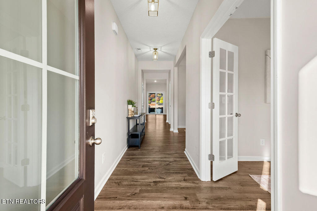 1210 Hampton Place Circle