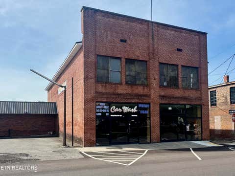 Photo of 221 E Washington Ave, Athens, TN 37303 (MLS # 1350496)