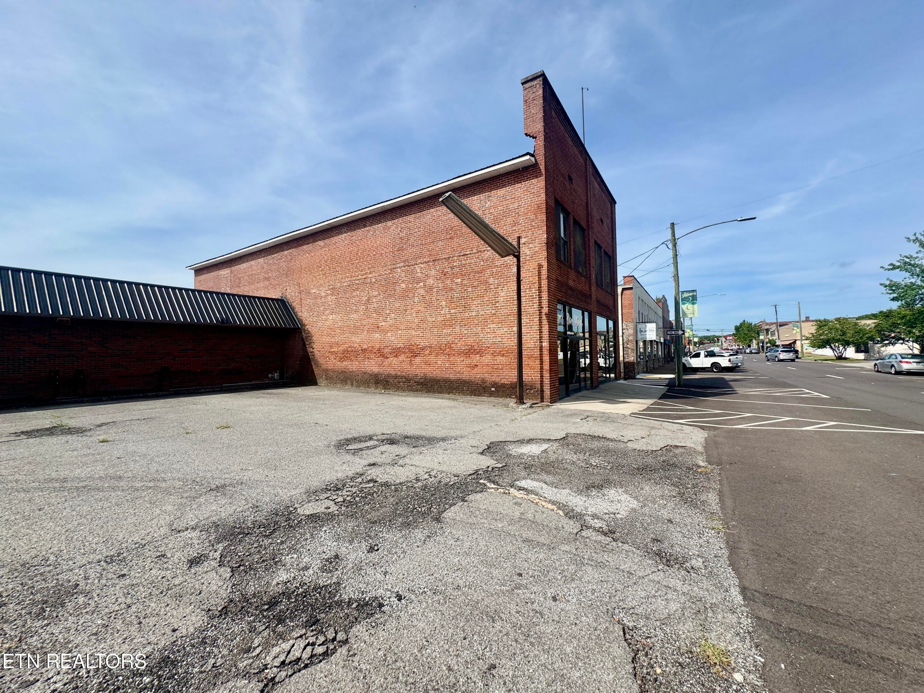 221 E Washington Ave