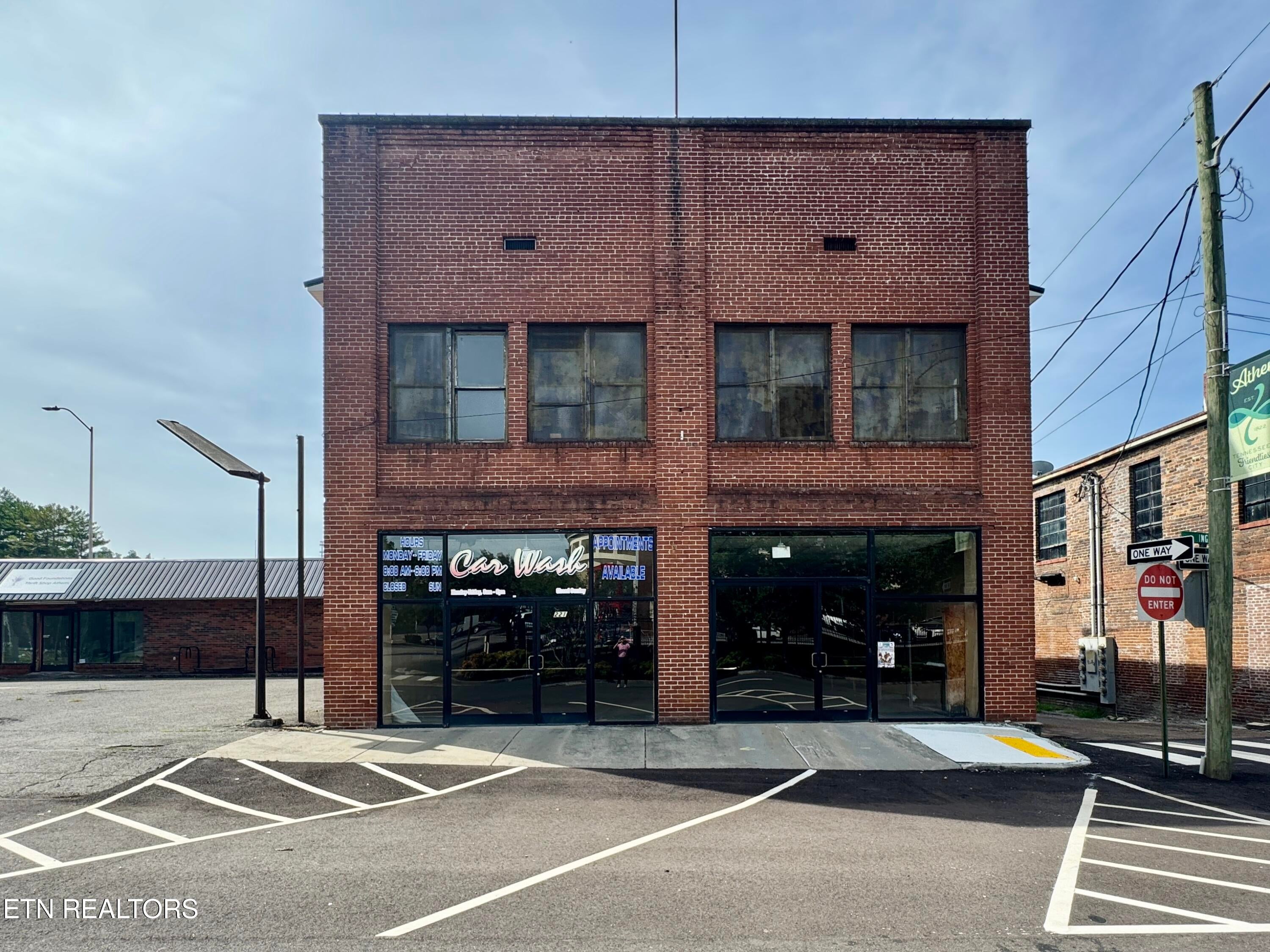 221 E Washington Ave