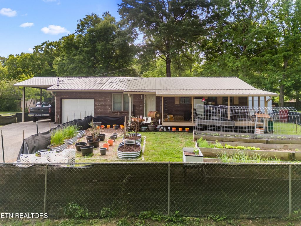Photo of 572 Wells Drive, Newport, TN 37821 (MLS # 1340870)
