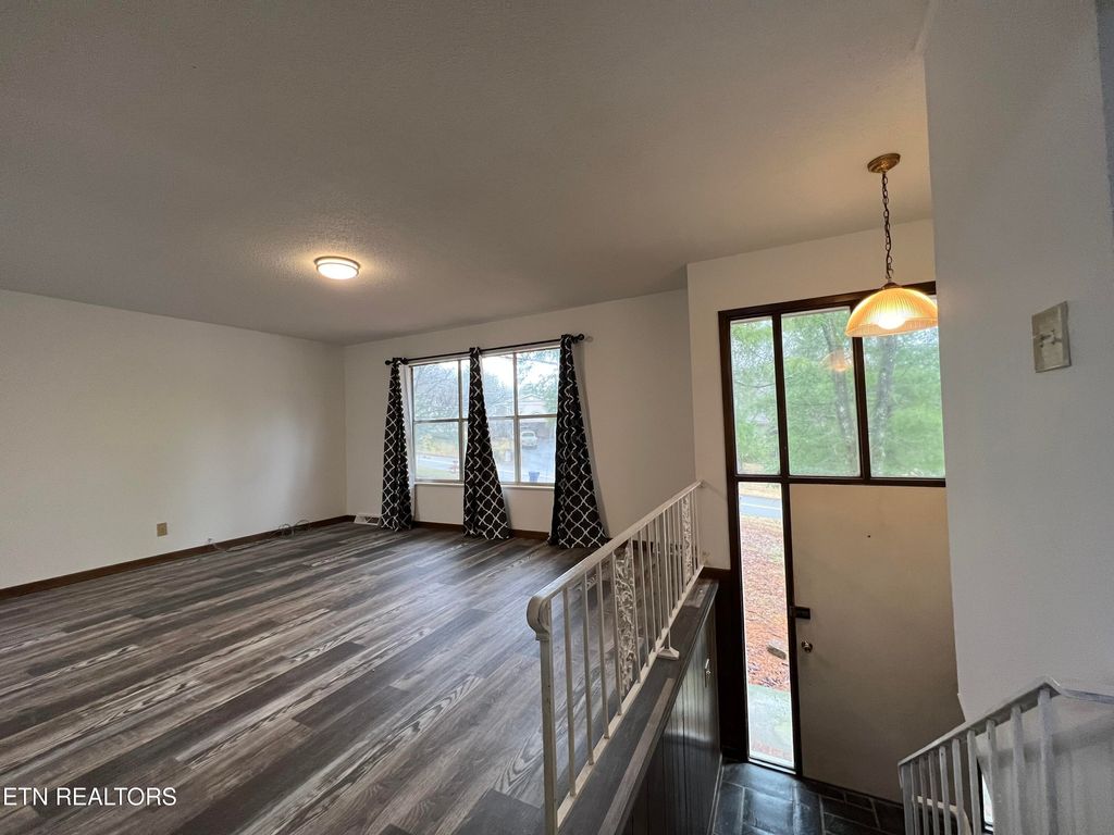 Photo of 11518 Midhurst Drive, Knoxville, TN 37934 (MLS # 1348138)