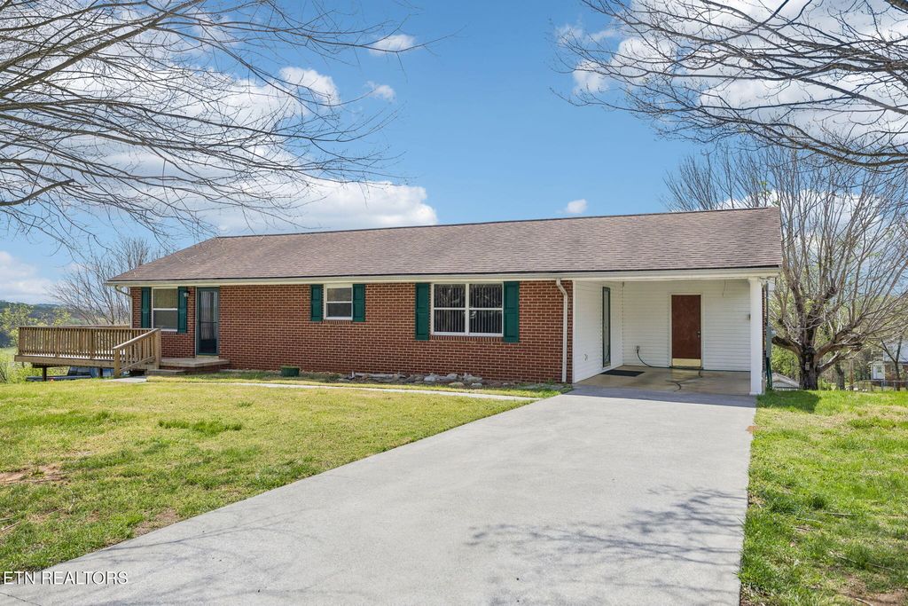 Photo of 132 Webb Circle, Lenoir City, TN 37771 (MLS # 1335340)