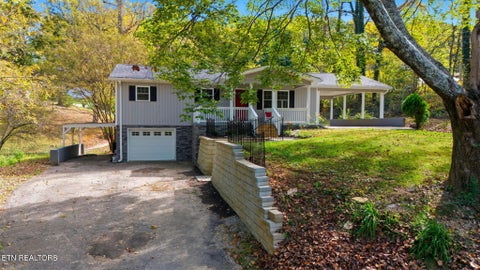 Tiny photo for 1284 Sulphur Springs Rd, Clinton, TN 37716 (MLS # 1359778)