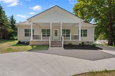 711 Byrd St Clinton TN 37716