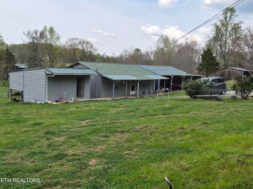 Photo of 1117 Friendship Way, Maryville, TN 37803 (MLS # 1342773)