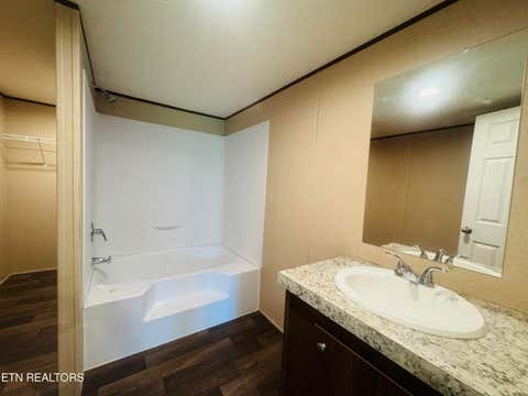 Tiny photo for 1183 Old Lake City Hwy, Clinton, TN 37716 (MLS # 1344144)