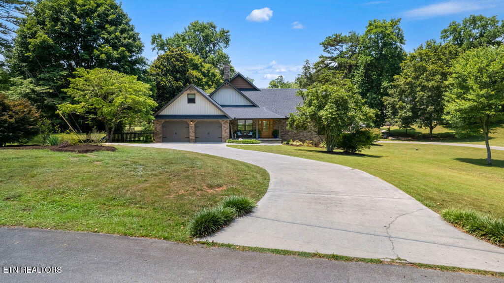 929 Frontier Circle & Lot 42