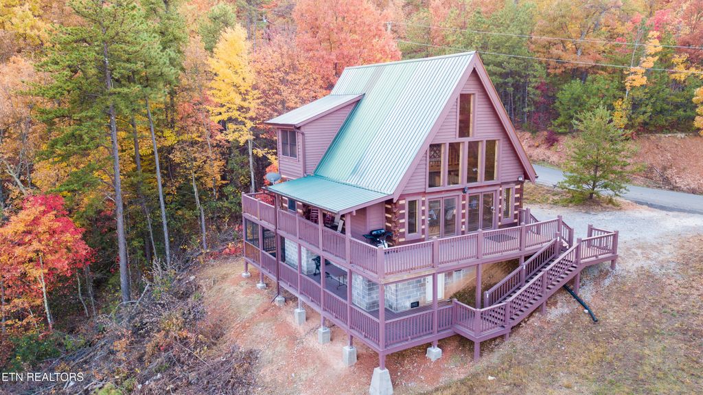 Photo of 3059 Perry Circle &amp; Lot 11 Lane, Sevierville, TN 37862 (MLS # 1336305)