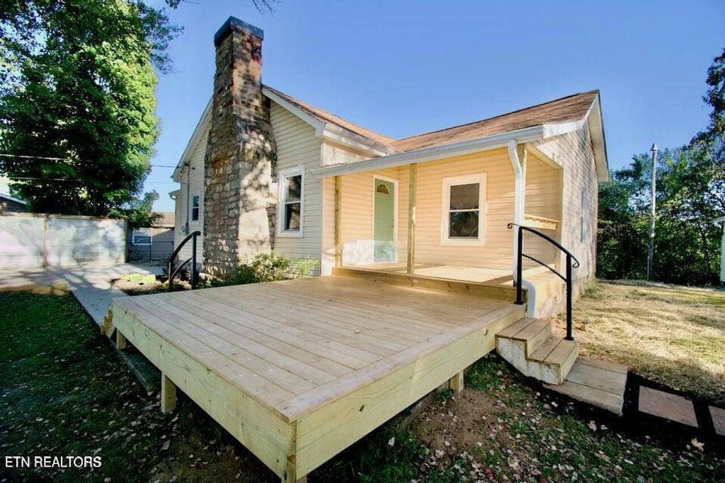 Photo of 2925 Mentor Rd, Louisville, TN 37777 (MLS # 1285054)