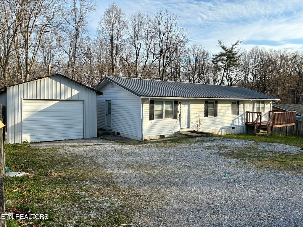 Photo of 158 Reed Lane, Pioneer, TN 37847 (MLS # 1334903)