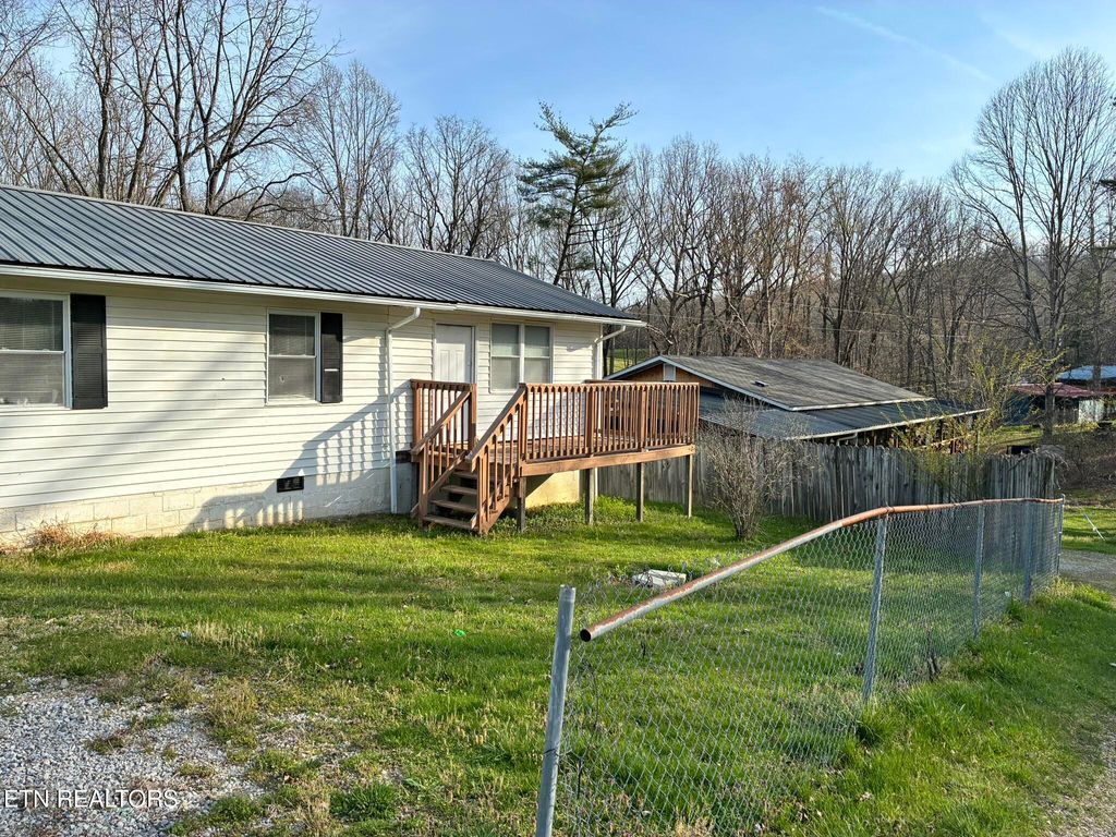 Photo of 158 Reed Lane, Pioneer, TN 37847 (MLS # 1334903)