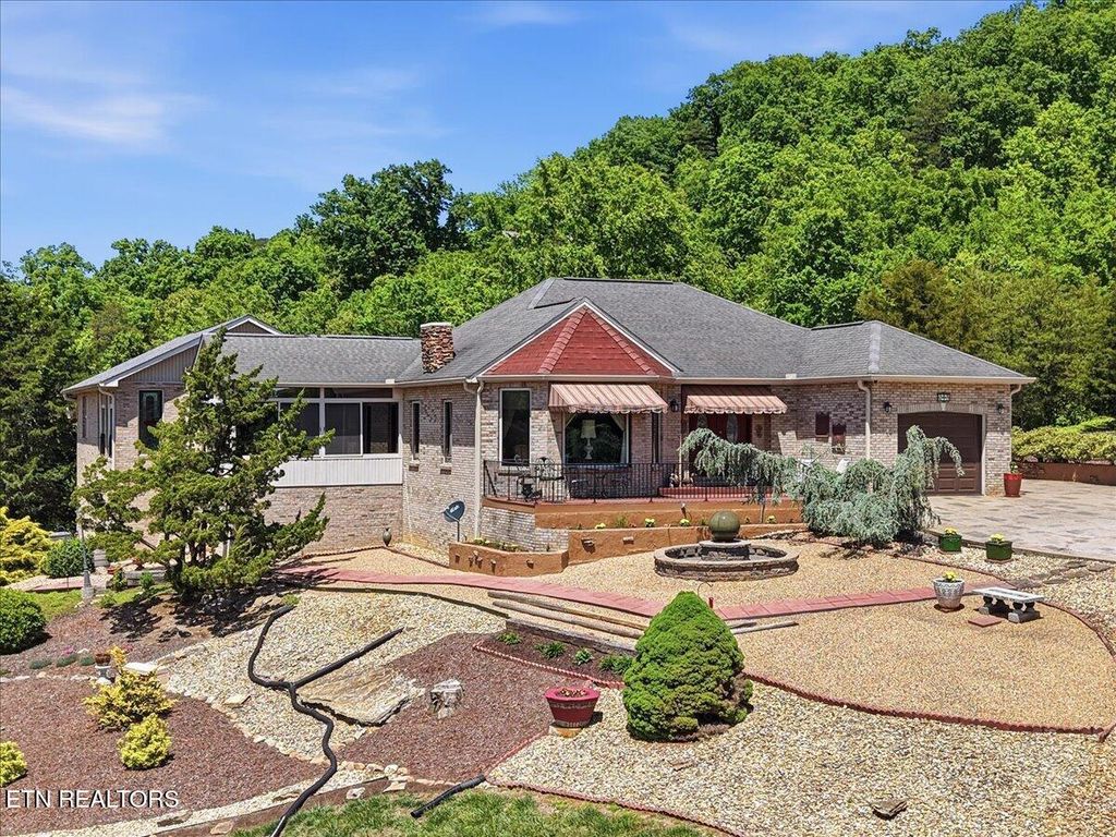 Photo of 281 Rhonda Way, Bean Station, TN 37708 (MLS # 1339798)