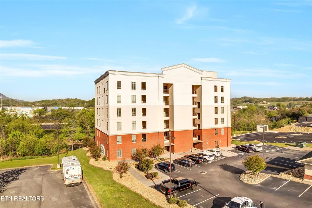 Photo of 1410 Hurley Drive #502, Sevierville, TN 37862 (MLS # 1316714)