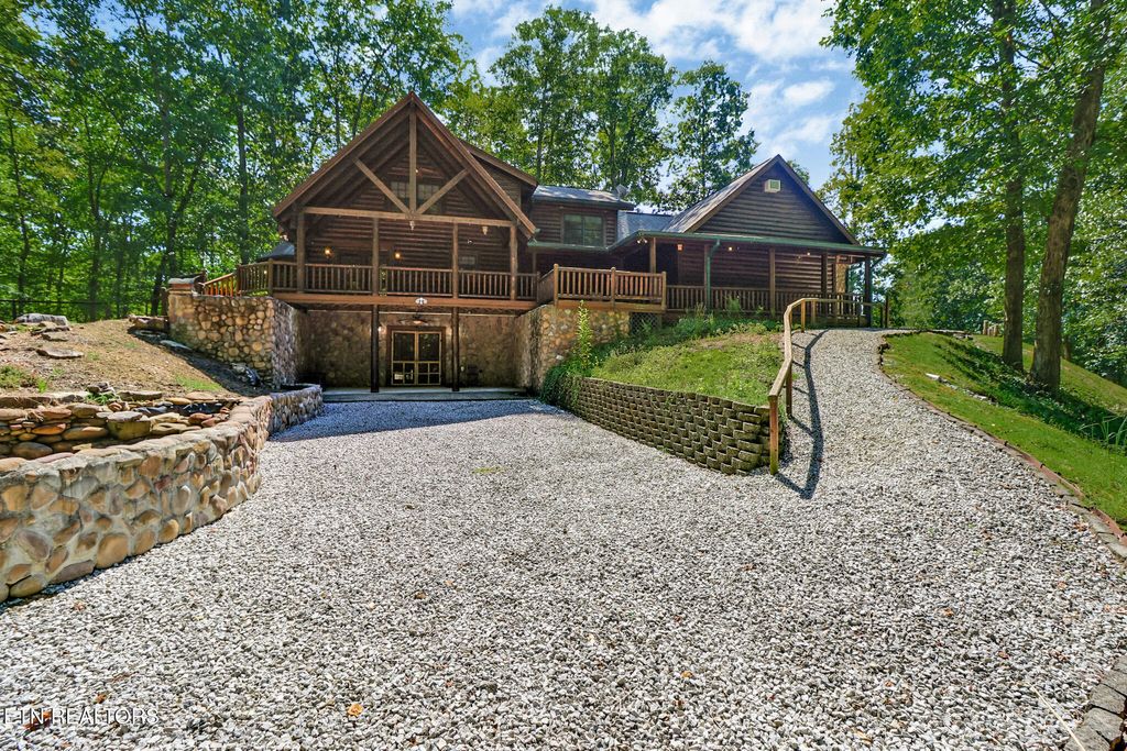Photo of 129 Eagle Ridge Rd, Rockwood, TN 37854 (MLS # 1314047)