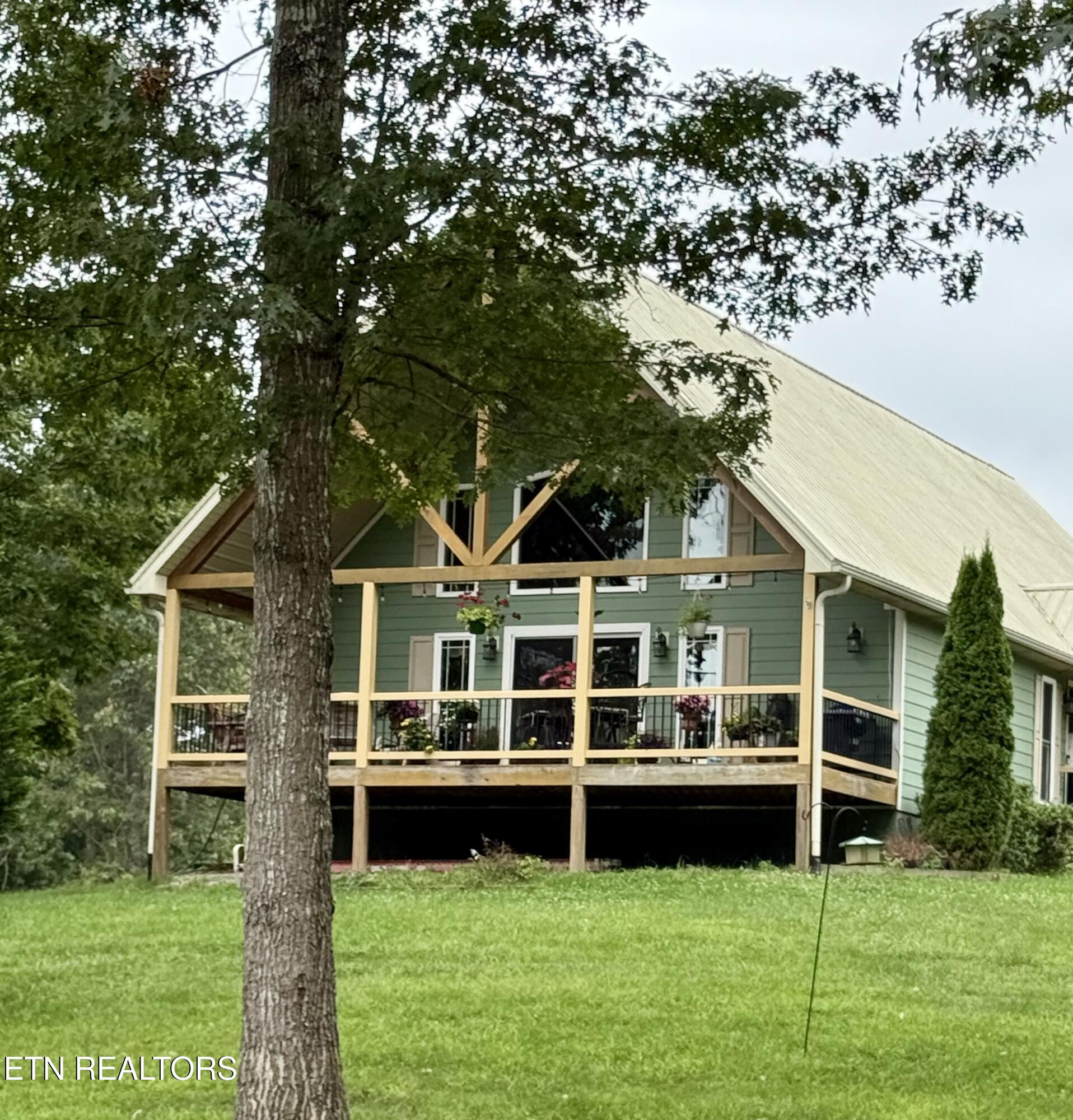 930 Spruce Creek Drive