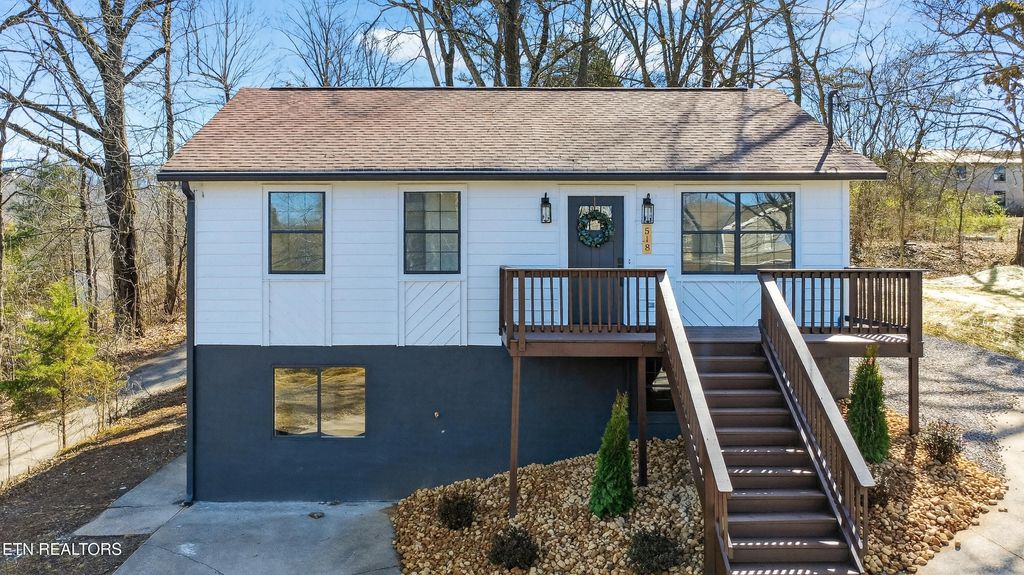 Photo of 518 W Beaver Creek Drive, Powell, TN 37849 (MLS # 1330356)