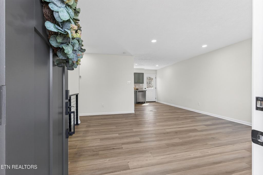 Photo of 518 W Beaver Creek Drive, Powell, TN 37849 (MLS # 1330356)