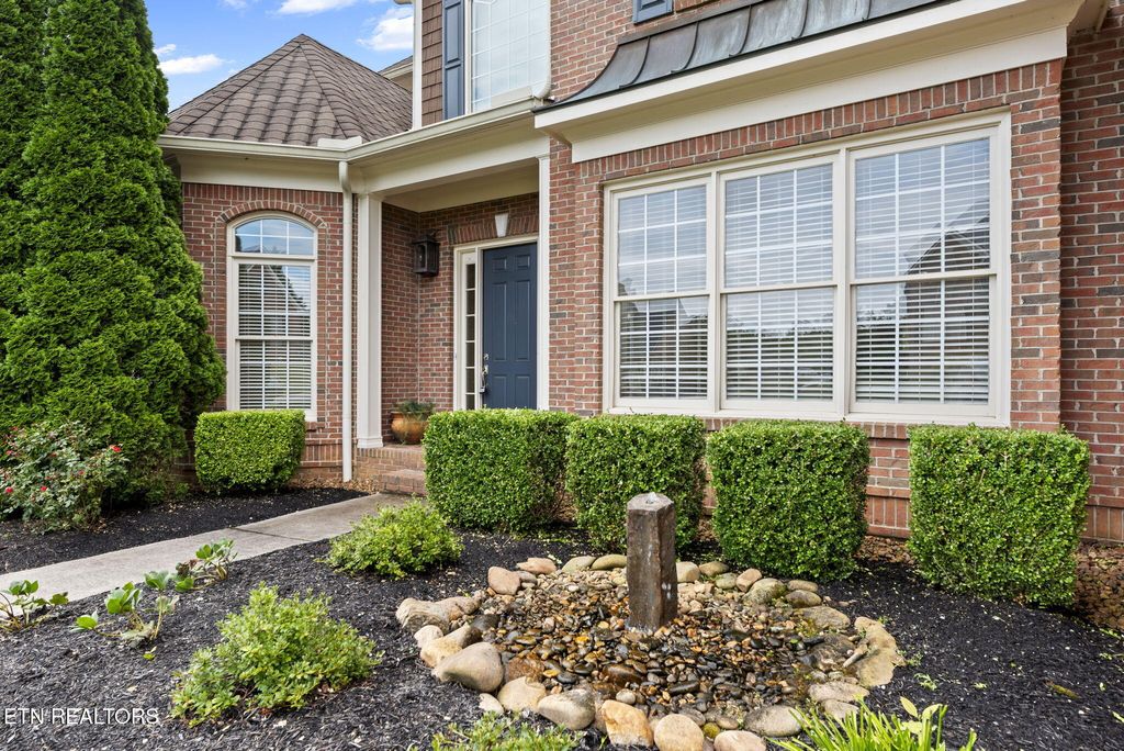 Photo of 75 Rolling Links Blvd, Oak Ridge, TN 37830 (MLS # 1312041)