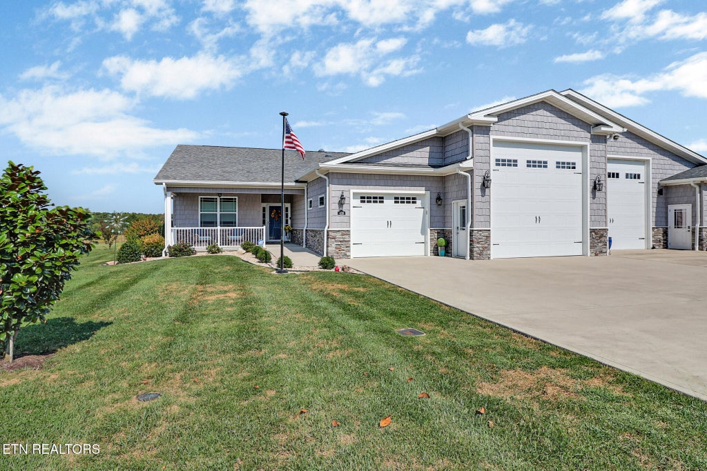 Photo of 439 Holly Tree Drive, Crossville, TN 38555 (MLS # 1356227)