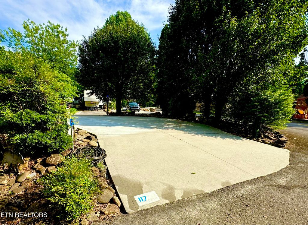 Photo of 117 Highway 73, Townsend, TN 37882 (MLS # 1336751)