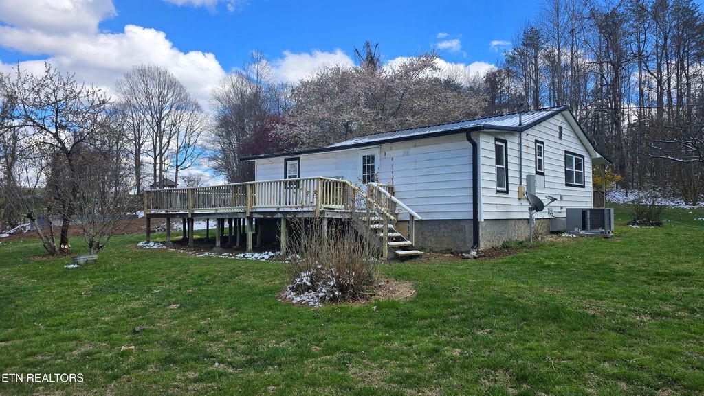 Photo of 320 Epperson Circle, Tazewell, TN 37879 (MLS # 1333594)