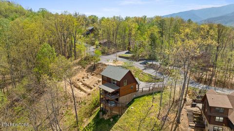 Tiny photo for 817 Pine Top Lane, Gatlinburg, TN 37738 (MLS # 1337013)