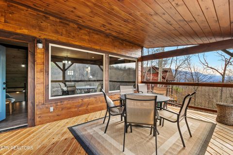 Tiny photo for 817 Pine Top Lane, Gatlinburg, TN 37738 (MLS # 1337013)