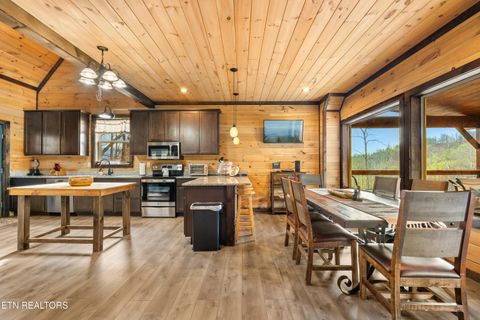 Tiny photo for 817 Pine Top Lane, Gatlinburg, TN 37738 (MLS # 1337013)